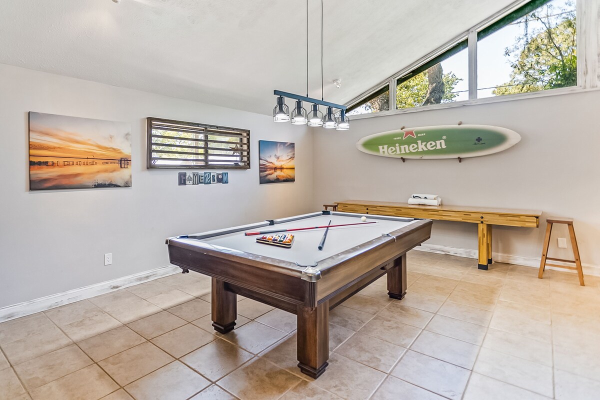 Photo 7 of Dog-Friendly Home with High-Speed WiFi, Washer/Dryer, Central AC, & Adult Bikes