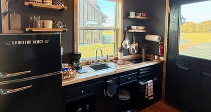 Emerald Homestead Cabin located near Lake Athens