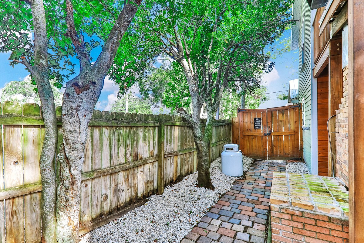 Photo 13 of Upper studio space of larger home w/ private balcony & kitchenette - Dogs OK