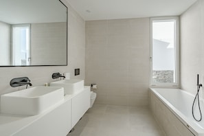 Casa standard | Banheiro