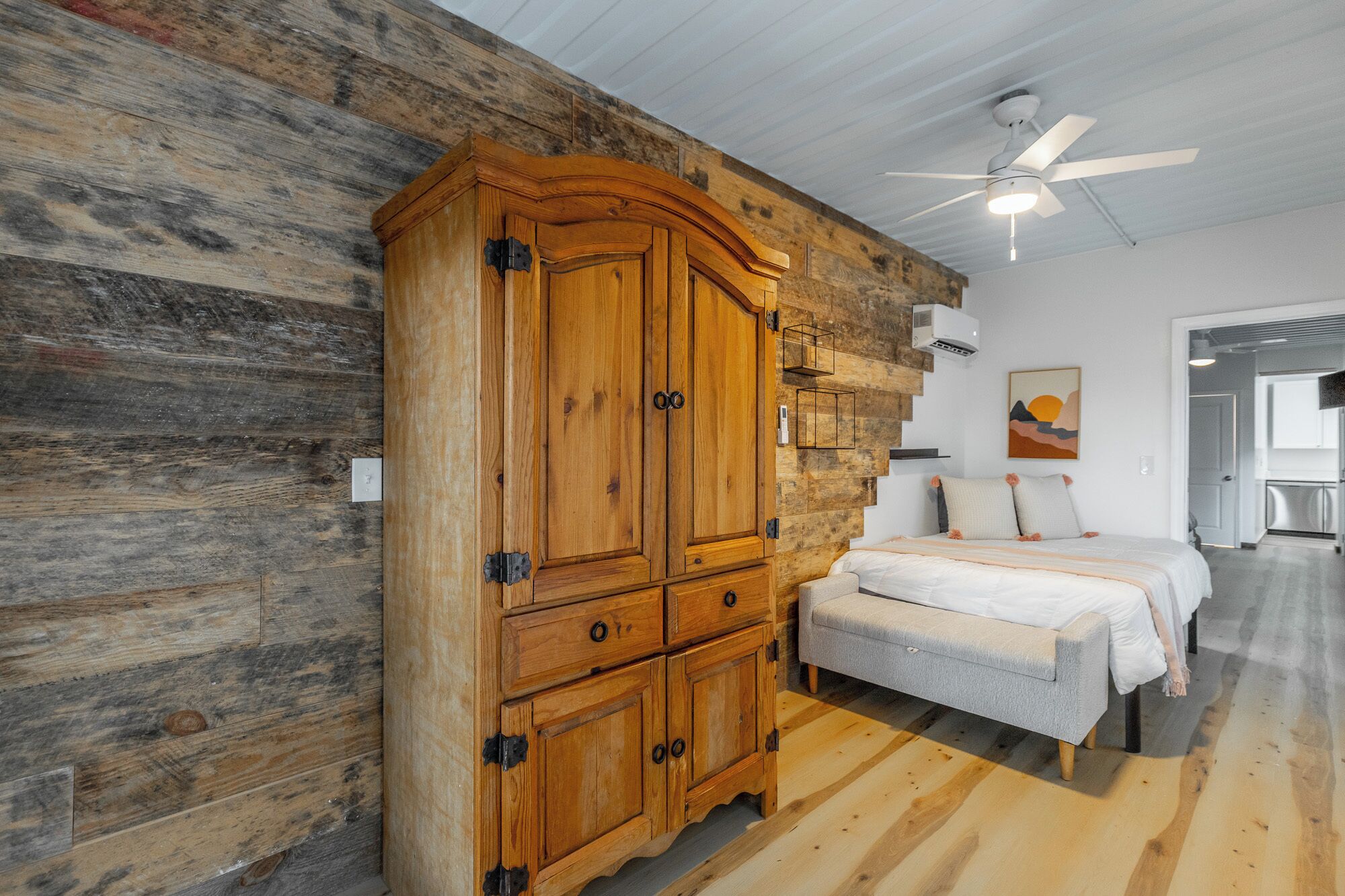 3 chambres, fer et planche à repasser, Wi-Fi gratuit, draps fournis