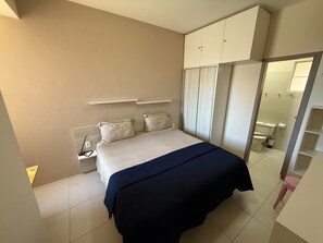 Apartment | Blackout curtains, free WiFi - Hosts BR - Vista Mar no Cumbuco  (Caucaia)