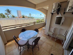Apartment | Outdoor dining - Hosts BR - Vista Mar no Cumbuco  (Caucaia)