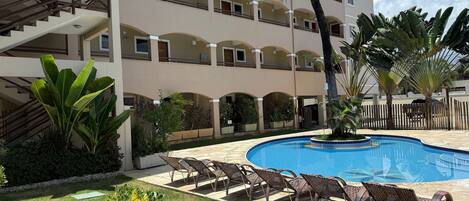 Apartment | Pool | Outdoor pool