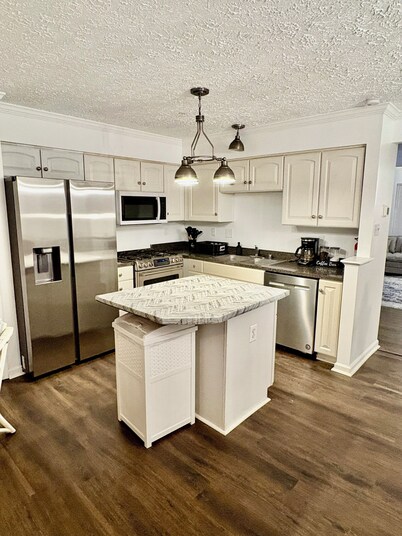 Room #3 in Elkton, MD – Easy Access to I-95