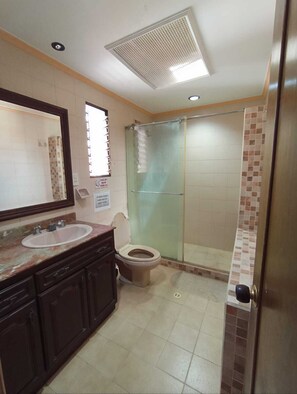 Towels, soap, toilet paper