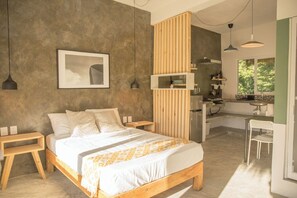 1 bedroom, internet, bed sheets