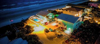 Breath taking views in this 2 bedroom condo on New Smyrna Beach