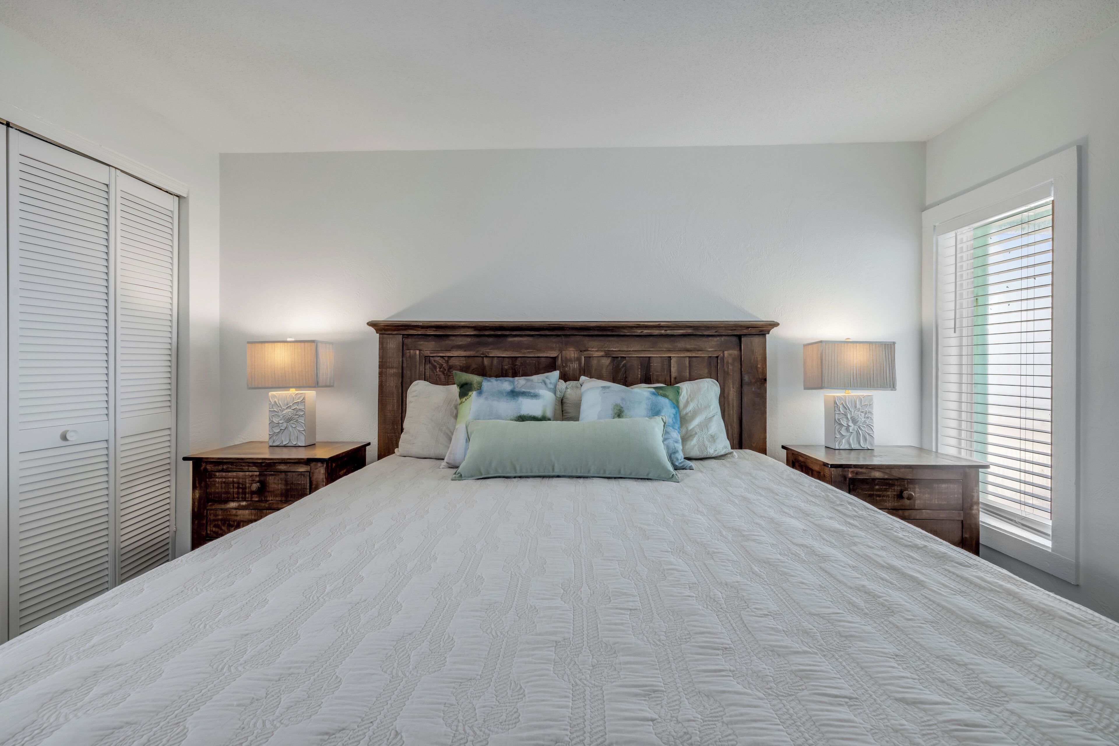 2 slaapkamers, een strijkplank/strijkijzer, gratis wifi, beddengoed