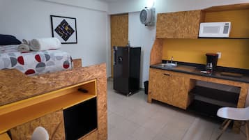 Studio Ekonomi, 1 Tempat Tidur Double | Meja kerja, setrika/meja setrika, dan Wi-Fi gratis