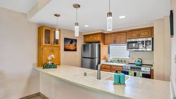 ميكروويف، فرن، موقد طهي مسطح، غسالة أطباق