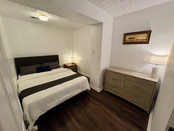 1 室のベッドルーム、アイロン / アイロン台、WiFi、ベッドシーツ