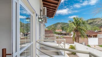 Basic Apartment | Exterior detail