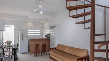 Basic Apartment | Living area