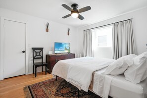 1 chambre, fer et planche à repasser, Wi-Fi, draps fournis