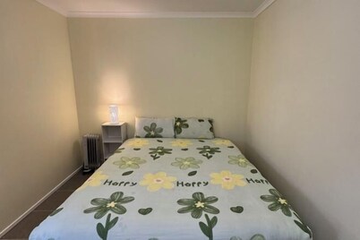 Brandnew Comfortable Bedroom in a Beautiful Suburb
