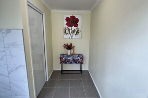Interior - Brandnew Comfortable Bedroom in a Beautiful Suburb (Saint Albans)