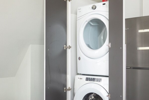 Interior - Downtown Sleek 2BR Loft Apartment | Sleeps 6-7 (Milwaukee)