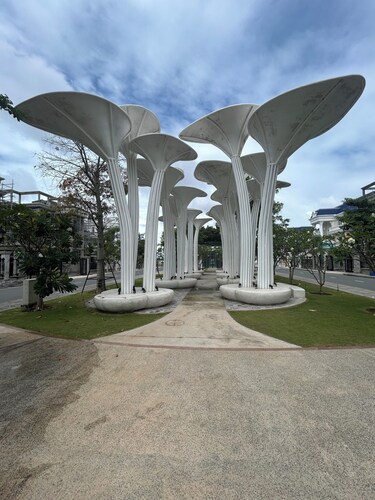 Charming new 4-bedroom townhome in vibrant NE Phnom Penh with AC!