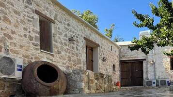House, 1 Bedroom, Accessible, Smoking | Property grounds