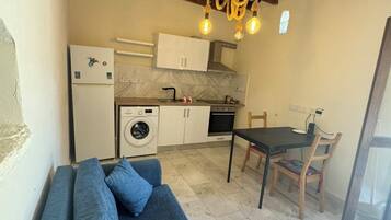 House, 1 Bedroom, Accessible, Smoking | Living area