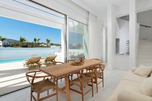 Premier Villa, Balcony, Sea View | Living area