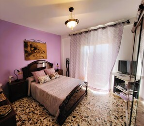 3 bedrooms, iron/ironing board, WiFi, bed sheets - Holiday Home 'Mirador De Sorbas' with Balcony and Air Conditioning (Carboneras)