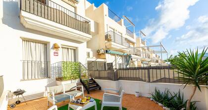 Holiday Home 'Mirador De Popa' with Mountain View, Private Terrace and Air Conditioning