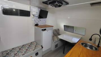 Trailer, varanda coberta | Wi-Fi de cortesia