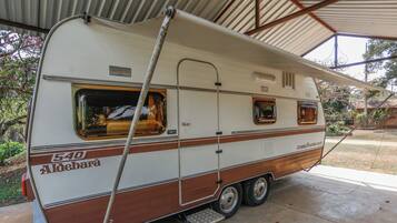 Trailer conforto, varanda coberta | Wi-Fi de cortesia