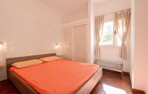 Bügeleisen/Bügelbrett, kostenloses WLAN