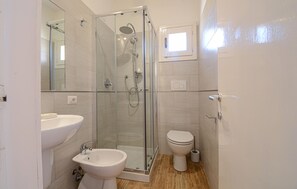 Een douche, een haardroger