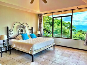 5 bedrooms, free WiFi, bed sheets