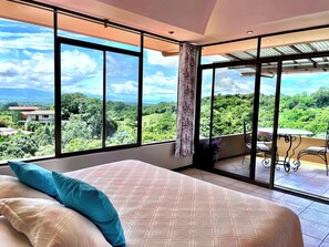 5 bedrooms, free WiFi, bed sheets