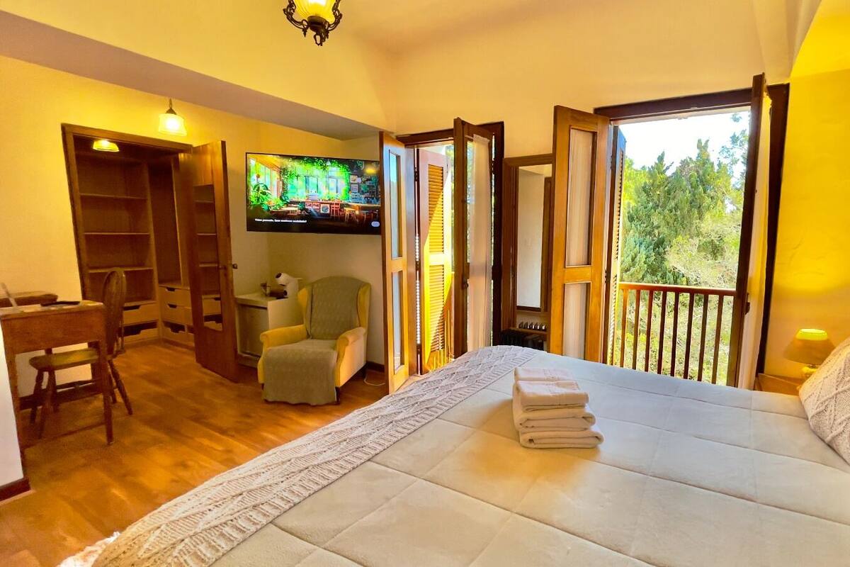 Standard Room | Free WiFi