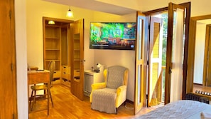 Standard Room | Free WiFi