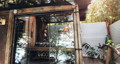 Stay Experience Houseboat with sauna and hot tub, incredible view