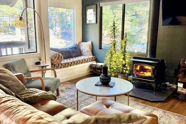 Welcome to Majestic HIdeaway🏔️ A serene mountain escape designed for relaxation