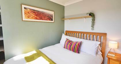 Host Stay Bodiam Close