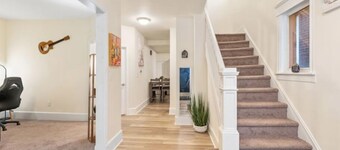 Unique 10 bedrooms for 20+Person