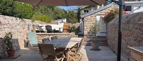 屋外ダイニングエリア