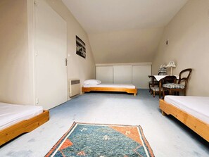 2 bedrooms