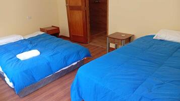 Espacio para trabajar con laptop y sistema de insonorización