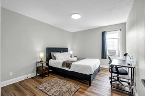 1 makuuhuone, silitysrauta/-lauta, internet, vuodevaatteet