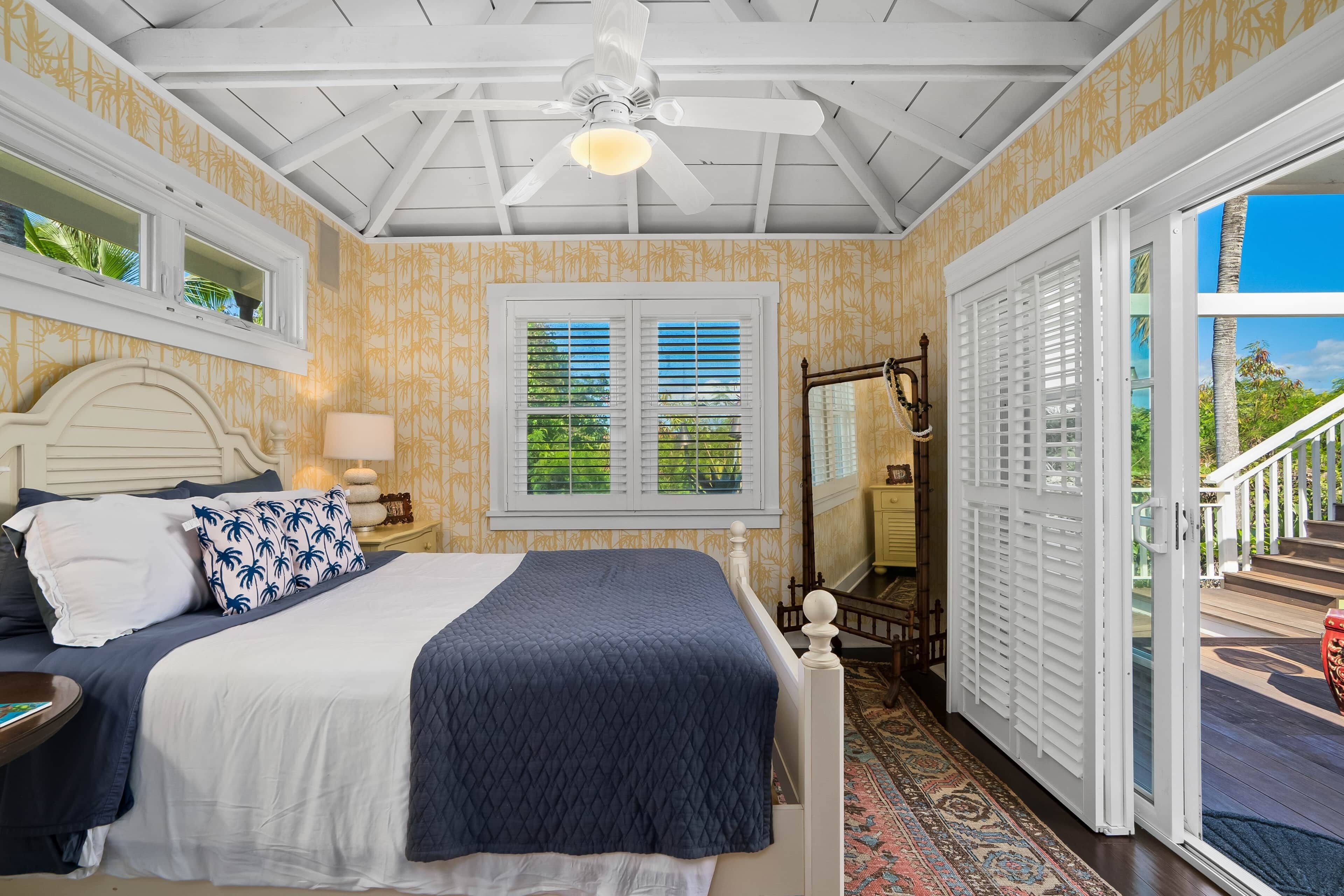 2 bedrooms, iron/ironing board, WiFi