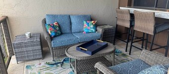 B2 Poipu Makai: Cruise-ship view-AC-Whale Watch