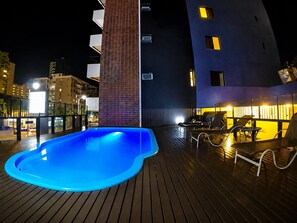 Apartment | Kolam renang | Kolam renang terbuka 