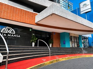 Apartment | Perincian bahagian luar