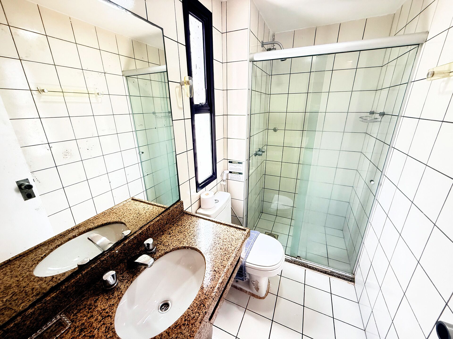 คอมฟอร์ทอพาร์ทเมนท์ | ห้องน้ำ