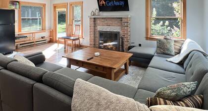 Hidden Kingdom | Near Echo Lake, Private Retreat w/ Outdoor Space